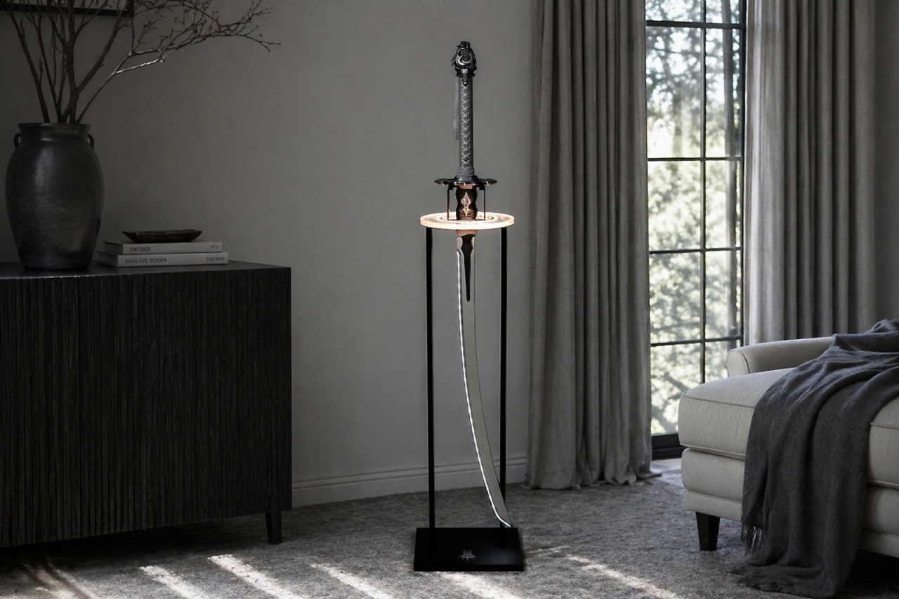 コンプリート・セットに含まれる本体「白の契約（SMT-A1）」とスタンド類を俯瞰で捉えた画像