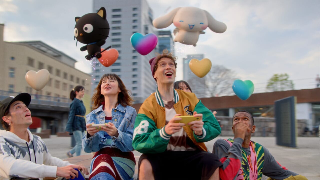 Sanrio＋やリアルアセットとの連動をイメージさせる、デジタルとリアルの融合した体験の紹介画像。