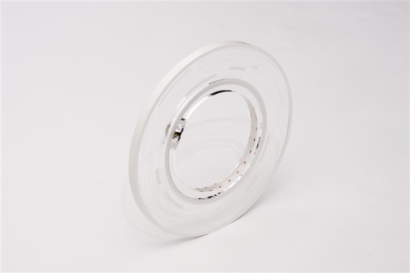 期間限定特典である「専用ソフトケース（SMT-P3）」の紹介画像。耐久性の高いナイロン生地が特徴的。